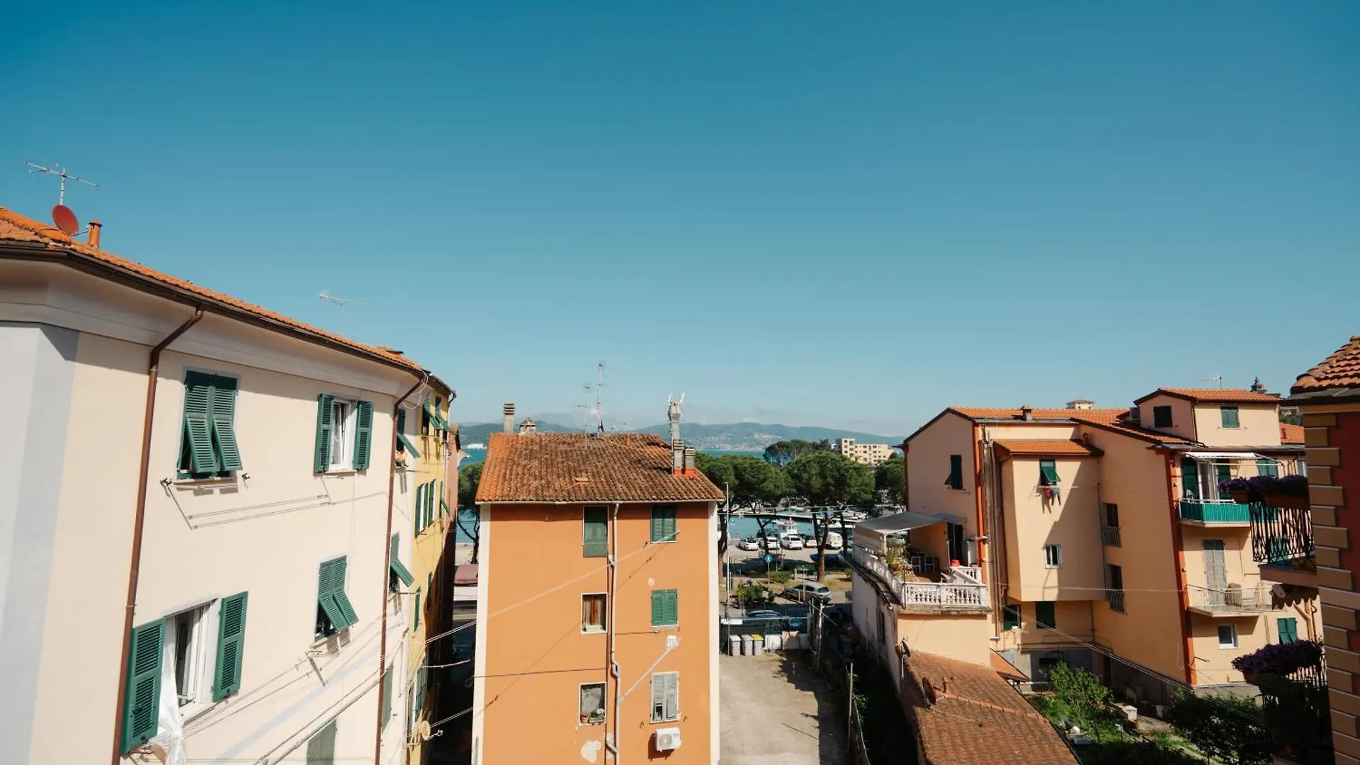Cadamare Charming Rooms In Portovenere La Spezia 0*,  Italie