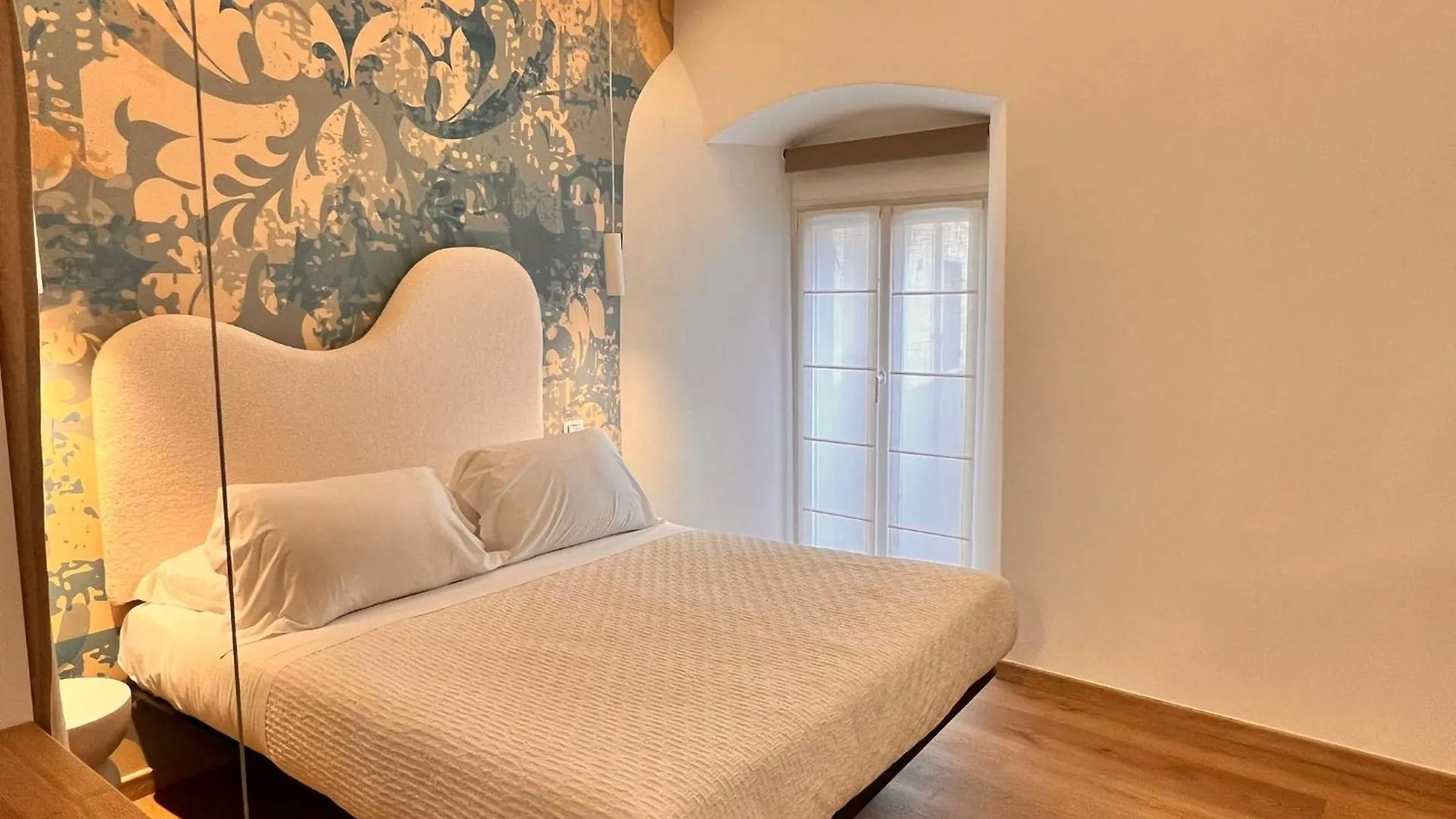 Apartment Cadamare Charming Rooms In Portovenere La Spezia